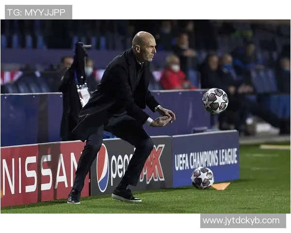 齐达内欧冠智慧：从足球哲学到冠军之路的启示与实践